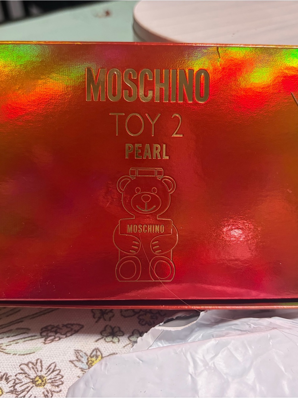 Moschino Toy 2 Pearl Shiny Red Iridescent Box